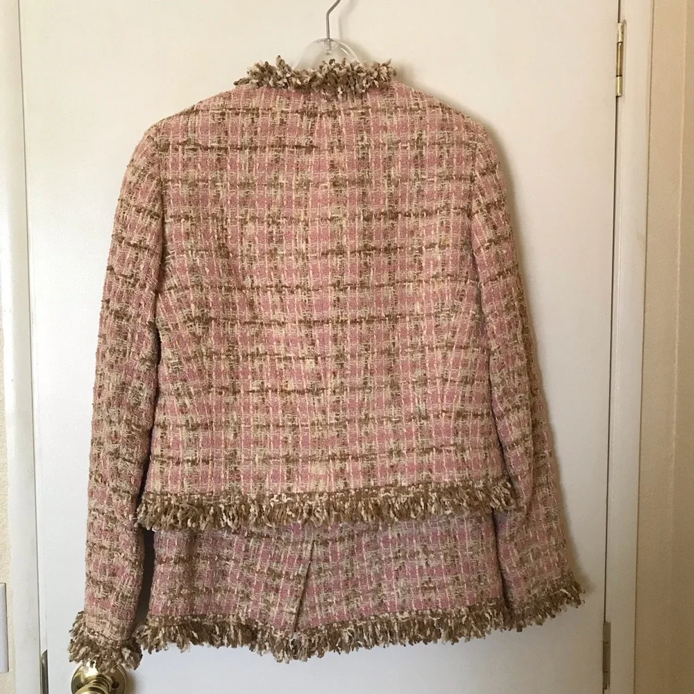 JON Designer Vtg Tweed Skirt Suit Pink Tan Bouclé Fringe Jacket 8 Nostalgic Rare - Picture 5 of 16